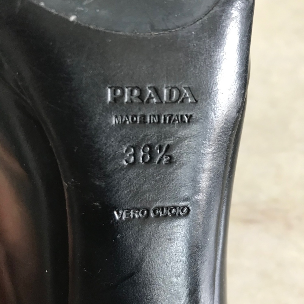 Prada High-Gloss Leather Platform Pumps SZ 38.5 - Picture 7 of 7